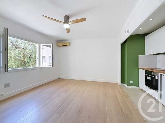 Appartement F1 à louer - 1 pièce - 27.24 m2 - CANNES - 06 - PROVENCE-ALPES-COTE-D-AZUR - Century 21 Immobilier Service