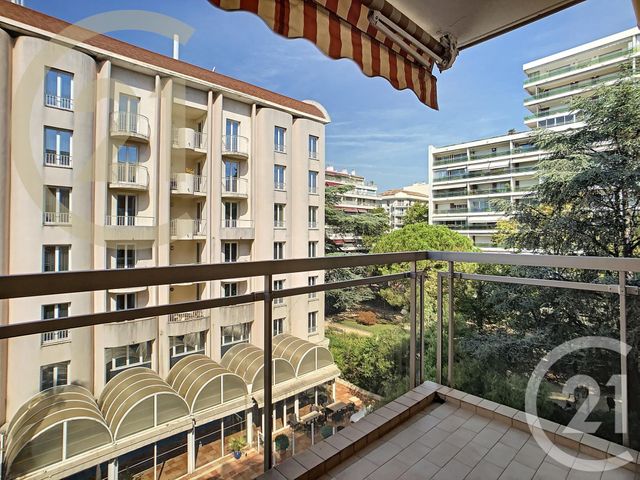 Appartement Studio à louer - 1 pièce - 20.26 m2 - CANNES - 06 - PROVENCE-ALPES-COTE-D-AZUR - Century 21 Immobilier Service
