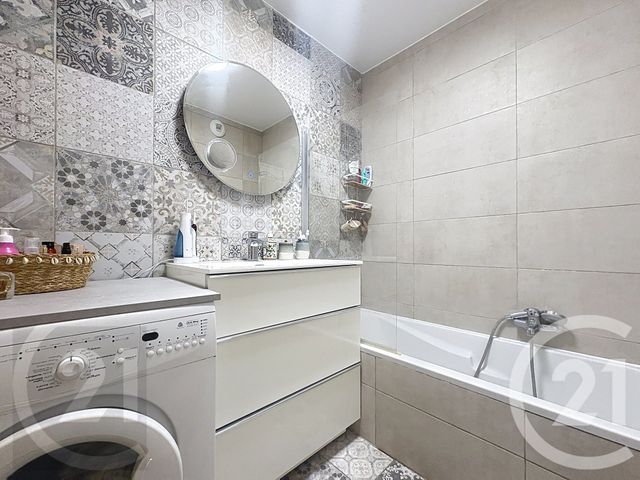 Appartement T2 à vendre - 2 pièces - 49.0 m2 - CANNES - 06 - PROVENCE-ALPES-COTE-D-AZUR - Century 21 Immobilier Service