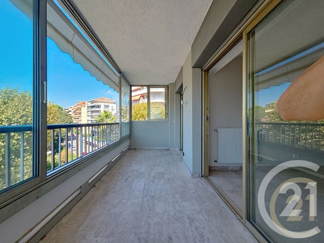 Appartement F2 à vendre - 2 pièces - 49.54 m2 - LE CANNET - 06 - PROVENCE-ALPES-COTE-D-AZUR - Century 21 Immobilier Service