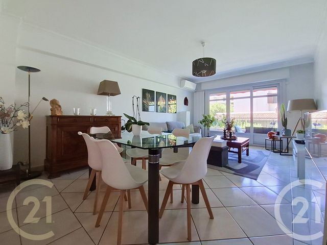 Appartement F4 à vendre - 4 pièces - 96.05 m2 - LE CANNET - 06 - PROVENCE-ALPES-COTE-D-AZUR - Century 21 Immobilier Service