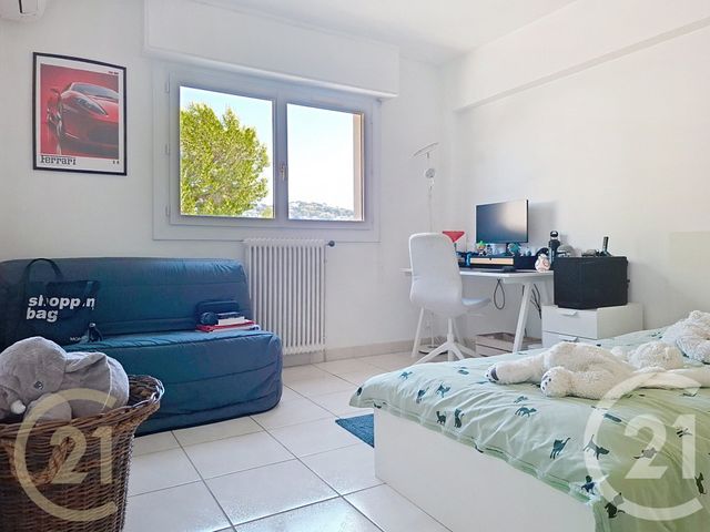 Appartement F4 à vendre - 4 pièces - 96.05 m2 - LE CANNET - 06 - PROVENCE-ALPES-COTE-D-AZUR - Century 21 Immobilier Service