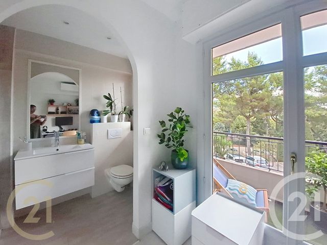 Appartement F4 à vendre - 4 pièces - 96.05 m2 - LE CANNET - 06 - PROVENCE-ALPES-COTE-D-AZUR - Century 21 Immobilier Service