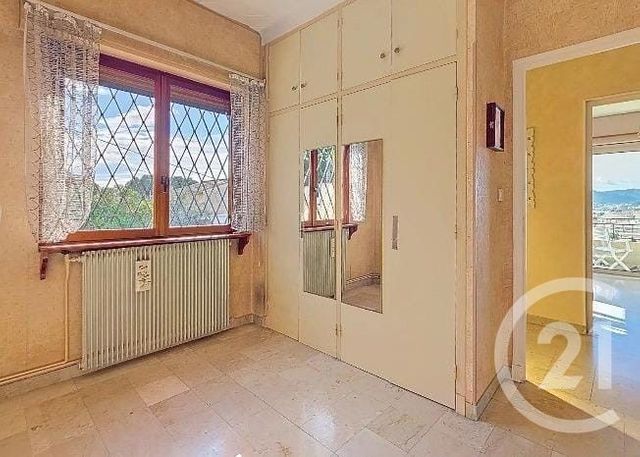Appartement F5 à vendre - 5 pièces - 92.2 m2 - CANNES - 06 - PROVENCE-ALPES-COTE-D-AZUR - Century 21 Immobilier Service