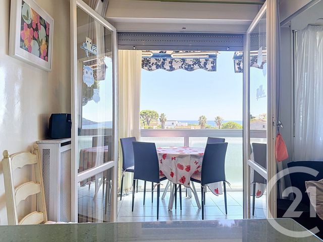 Appartement F2 à louer - 2 pièces - 67.3 m2 - LE CANNET - 06 - PROVENCE-ALPES-COTE-D-AZUR - Century 21 Immobilier Service