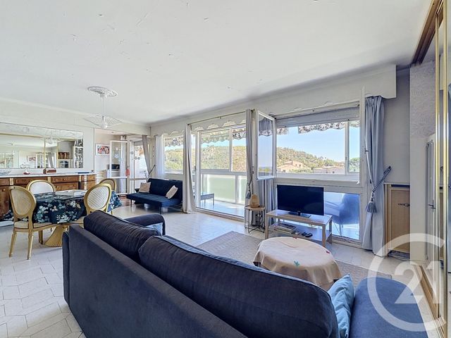 Appartement F2 à louer - 2 pièces - 67.3 m2 - LE CANNET - 06 - PROVENCE-ALPES-COTE-D-AZUR - Century 21 Immobilier Service