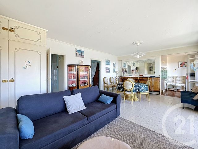 Appartement F2 à louer - 2 pièces - 67.3 m2 - LE CANNET - 06 - PROVENCE-ALPES-COTE-D-AZUR - Century 21 Immobilier Service