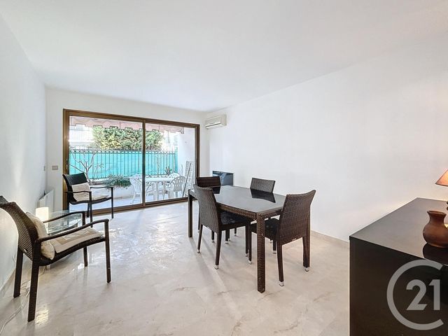 Appartement T2 à louer - 2 pièces - 41.66 m2 - CANNES - 06 - PROVENCE-ALPES-COTE-D-AZUR - Century 21 Immobilier Service