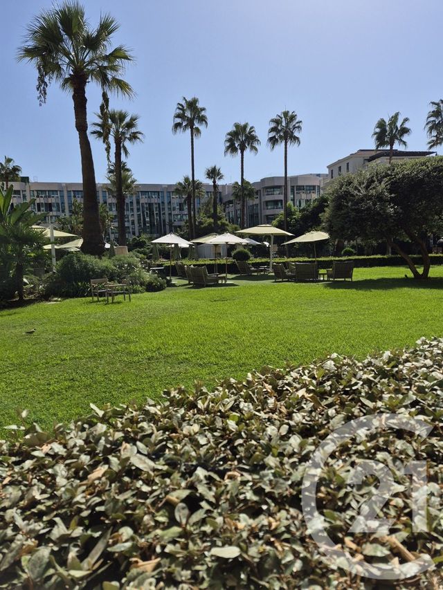 Local à vendre - 1 pièce - 8.38 m2 - CANNES - 06 - PROVENCE-ALPES-COTE-D-AZUR - Century 21 Immobilier Service