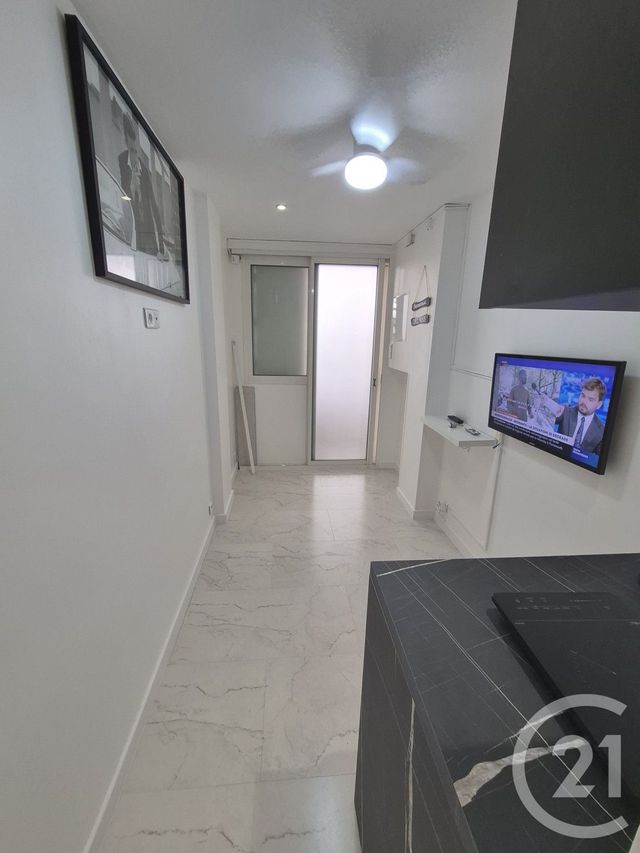 Local à vendre - 1 pièce - 8.38 m2 - CANNES - 06 - PROVENCE-ALPES-COTE-D-AZUR - Century 21 Immobilier Service