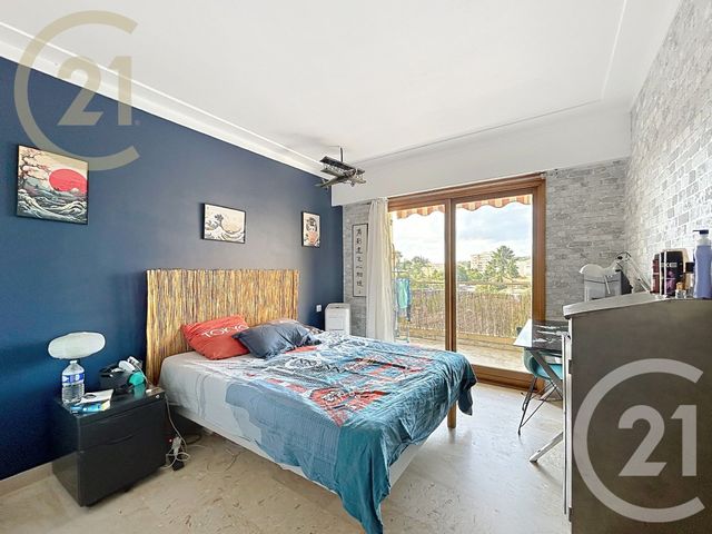 Appartement F4 à vendre - 4 pièces - 75.9 m2 - LE CANNET - 06 - PROVENCE-ALPES-COTE-D-AZUR - Century 21 Immobilier Service