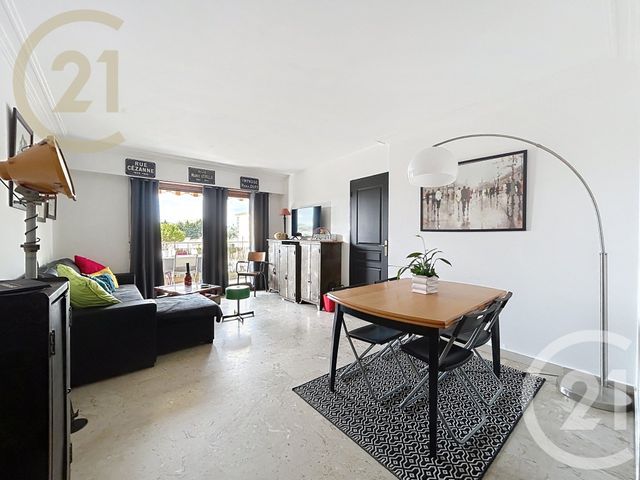 Appartement F4 à vendre - 4 pièces - 75.9 m2 - LE CANNET - 06 - PROVENCE-ALPES-COTE-D-AZUR - Century 21 Immobilier Service