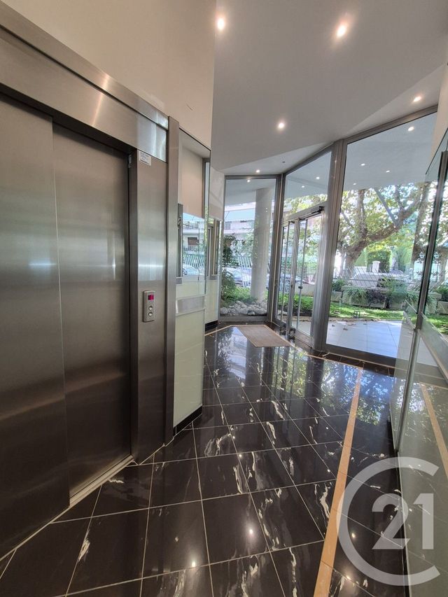 Appartement F3 à vendre - 3 pièces - 68.19 m2 - CANNES - 06 - PROVENCE-ALPES-COTE-D-AZUR - Century 21 Immobilier Service