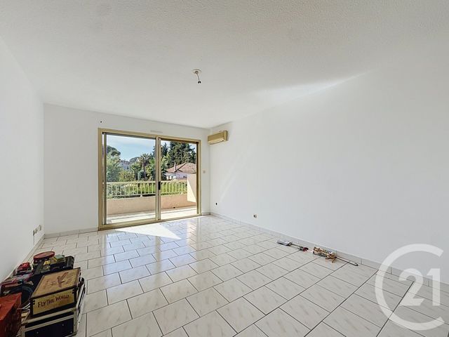 Appartement F3 à louer - 3 pièces - 65.68 m2 - CANNES - 06 - PROVENCE-ALPES-COTE-D-AZUR - Century 21 Immobilier Service