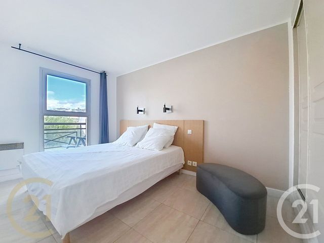 Appartement F2 à vendre - 2 pièces - 28.68 m2 - CANNES LA BOCCA - 06 - PROVENCE-ALPES-COTE-D-AZUR - Century 21 Immobilier Service