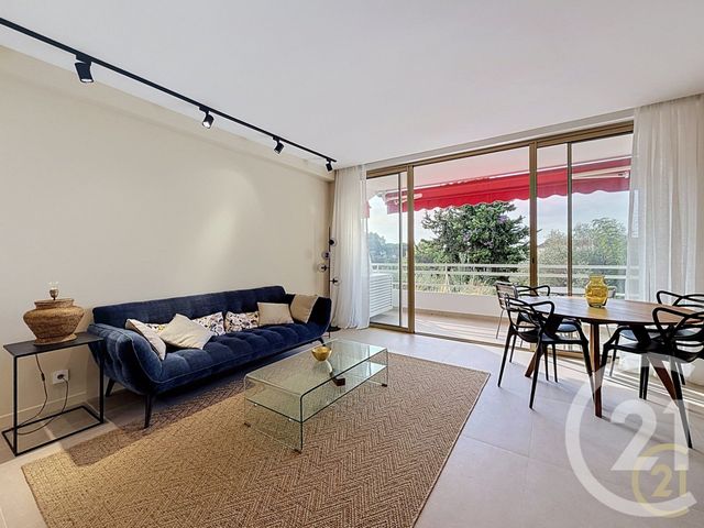 Appartement T2 à louer - 2 pièces - 43.0 m2 - CANNES - 06 - PROVENCE-ALPES-COTE-D-AZUR - Century 21 Immobilier Service