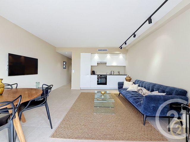 Appartement T2 à louer - 2 pièces - 43.0 m2 - CANNES - 06 - PROVENCE-ALPES-COTE-D-AZUR - Century 21 Immobilier Service