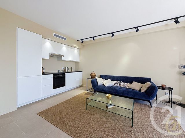 Appartement T2 à louer - 2 pièces - 43.0 m2 - CANNES - 06 - PROVENCE-ALPES-COTE-D-AZUR - Century 21 Immobilier Service