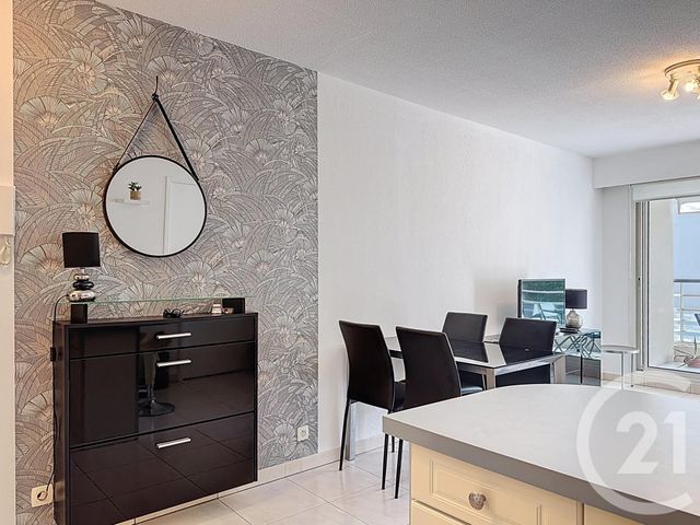 Appartement F2 à louer - 2 pièces - 38.44 m2 - CANNES - 06 - PROVENCE-ALPES-COTE-D-AZUR - Century 21 Immobilier Service